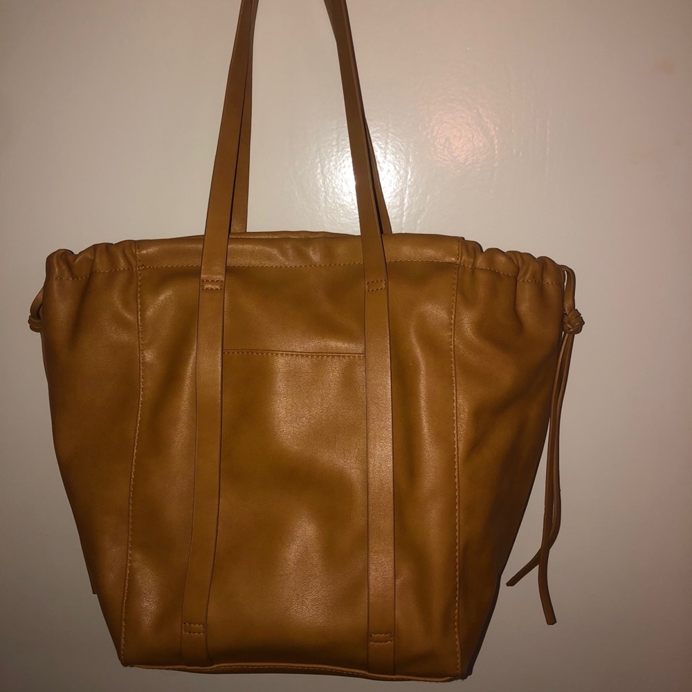 Universal Thread yellow tote